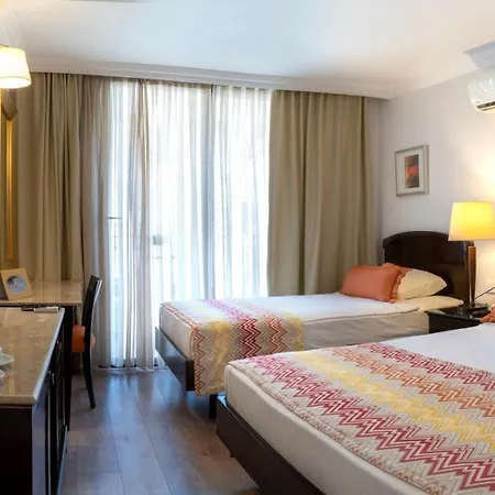 Hotel Akdora & Spa Side